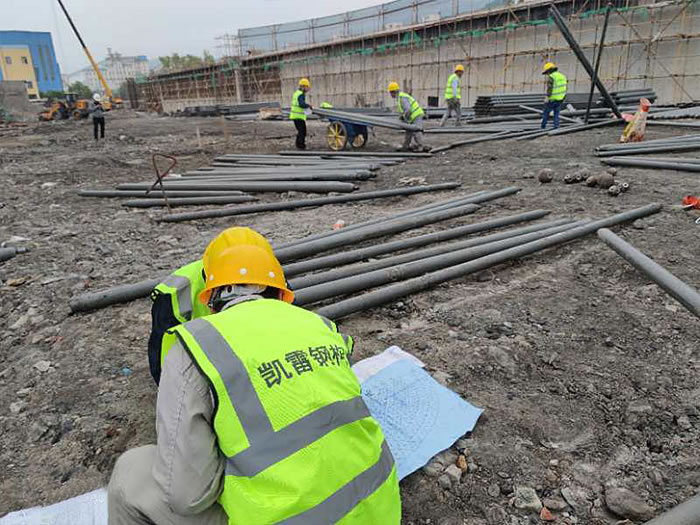 高邮螺栓球网架结构